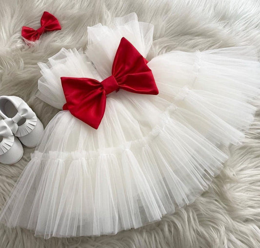 White tulle frock with red bow, photo 2 of 2
